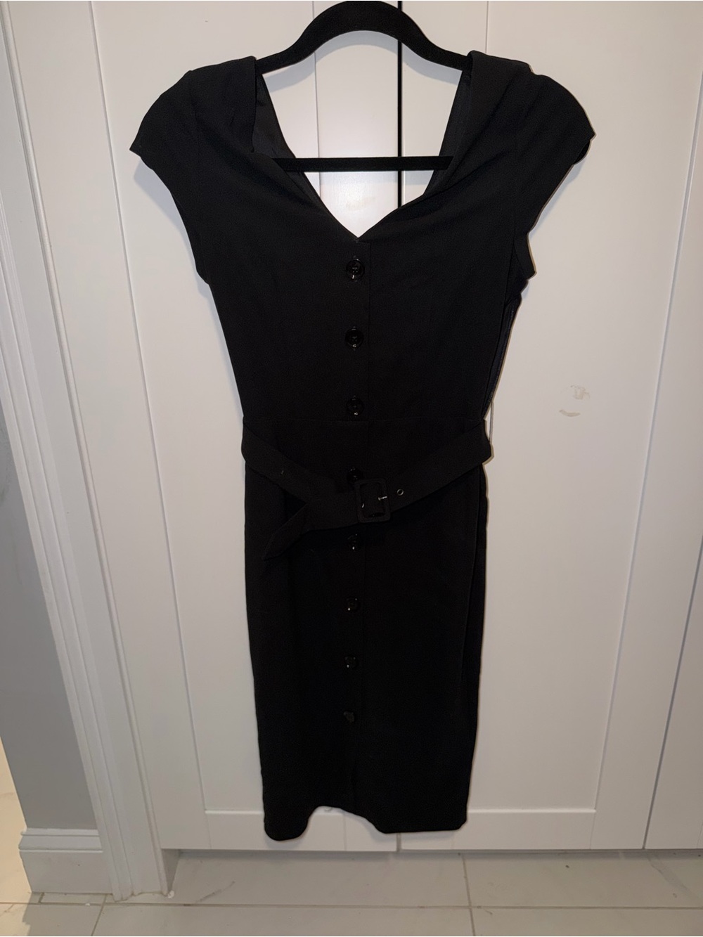 Express Black Cap-Sleeve Button-Front Midi Dress with Belt